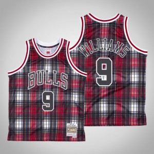 Michael Jordan NBA Chicago Bulls 6 Championship Rings Shirt The Paw and the  Goat, Patrick Williams, Chicago Bulls - Ellieshirt