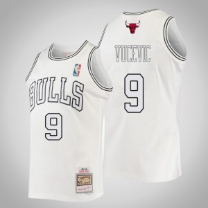 Nike Youth Chicago Bulls Nikola Vucevic #9 Black T-Shirt